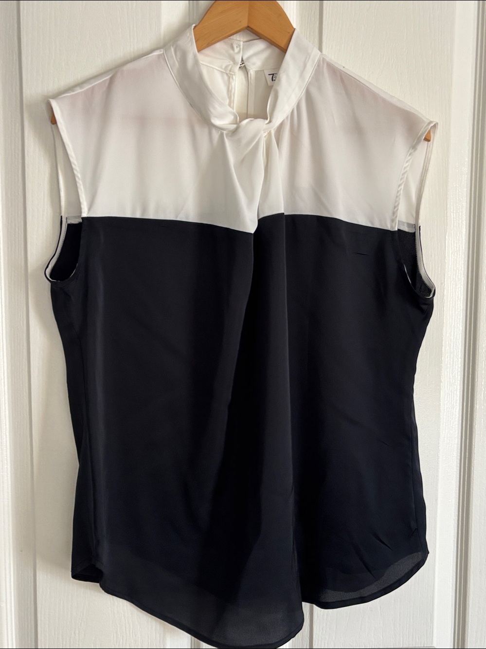 NWT - NYC beautiful sleek and Silky sleeveless blouse, Very Dark Blue